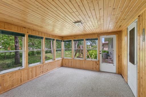 11_6117thStE_97_SunRoom_DownloadforMLS_2000x1333.jpg