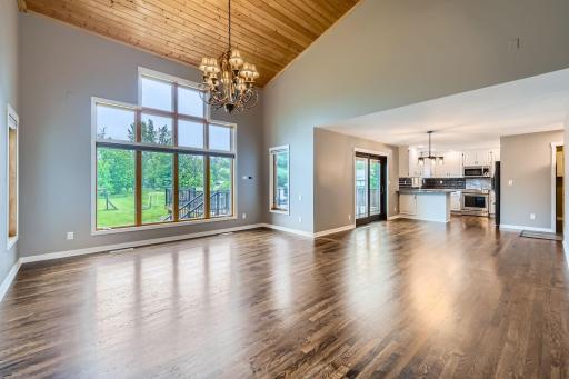 2833 162nd Avenue NE - Web Quality - 003 - 06 Living Room.jpg