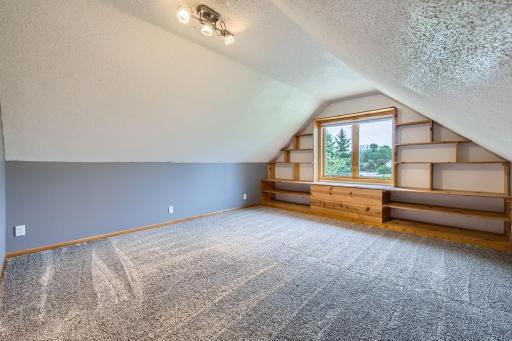 2833 162nd Avenue NE - Web Quality - 013 - 29 2nd Floor Bedroom.jpg