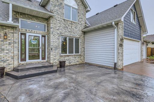 2833 162nd Avenue NE - Web Quality - 002 - 03 Exterior Front Entry.jpg