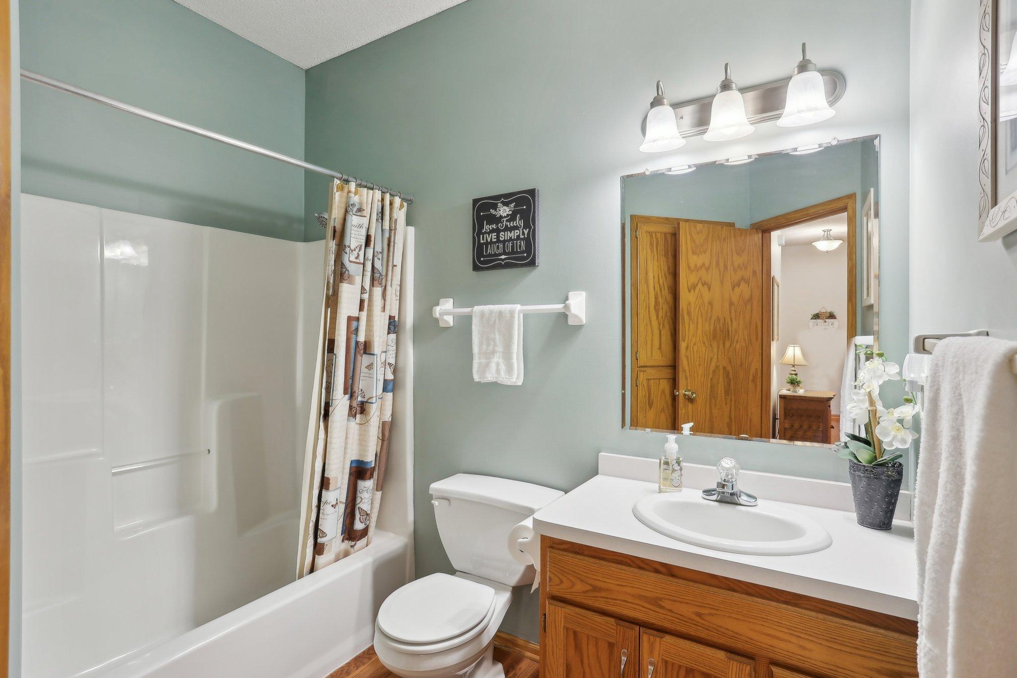 25-web-or-mls-Winslow Chase-05042025-023.jpg