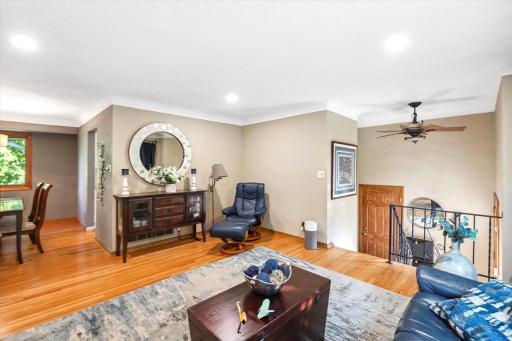 443 Centennial Drive, Roseville, MN 55113
