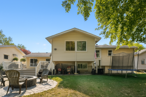 443 Centennial Drive, Roseville, MN 55113