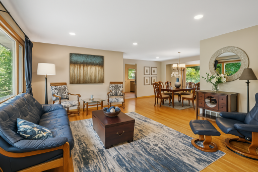 443 Centennial Drive, Roseville, MN 55113
