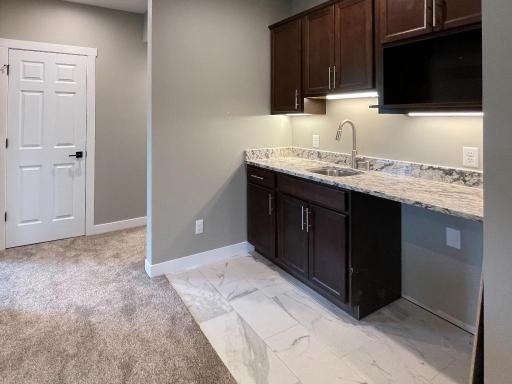 1525 Alexander Road NE, Rochester, MN 55906