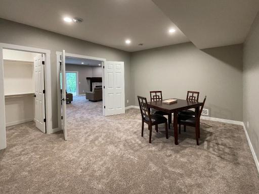 1525 Alexander Road NE, Rochester, MN 55906
