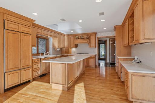 4 Antrim Terrace, Edina, MN 55439