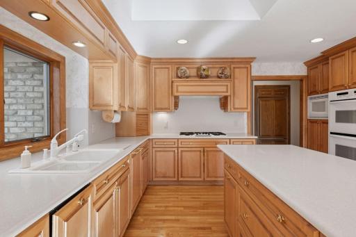 4 Antrim Terrace, Edina, MN 55439