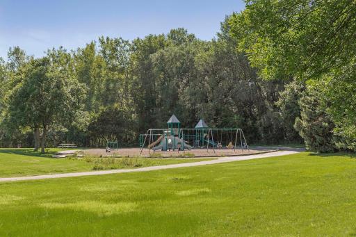 4 Antrim Terrace, Edina, MN 55439