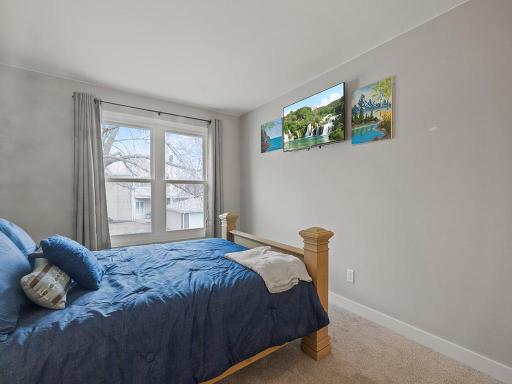 1034 E Travelers Trail, 32, Burnsville, MN 55337
