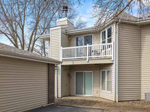 1034 E Travelers Trail, 32, Burnsville, MN 55337