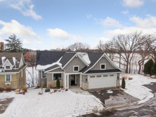 512 Oak Ridge Place, Minnetonka, MN 55305