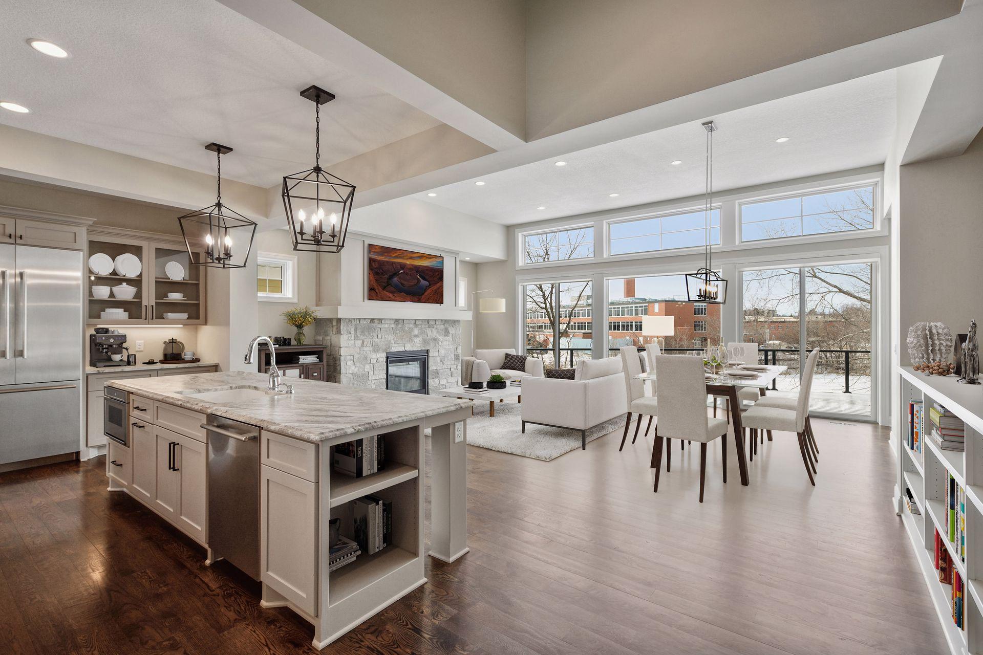 Welcome to 512 Oak Ridge! This photo has been virtually staged