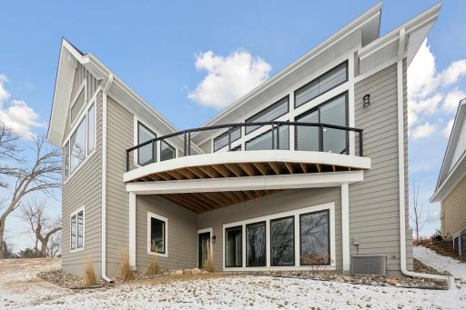 512 Oak Ridge Place, Minnetonka, MN 55305