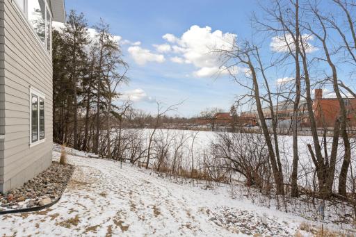 512 Oak Ridge Place, Minnetonka, MN 55305