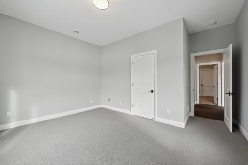 512 Oak Ridge Place, Minnetonka, MN 55305