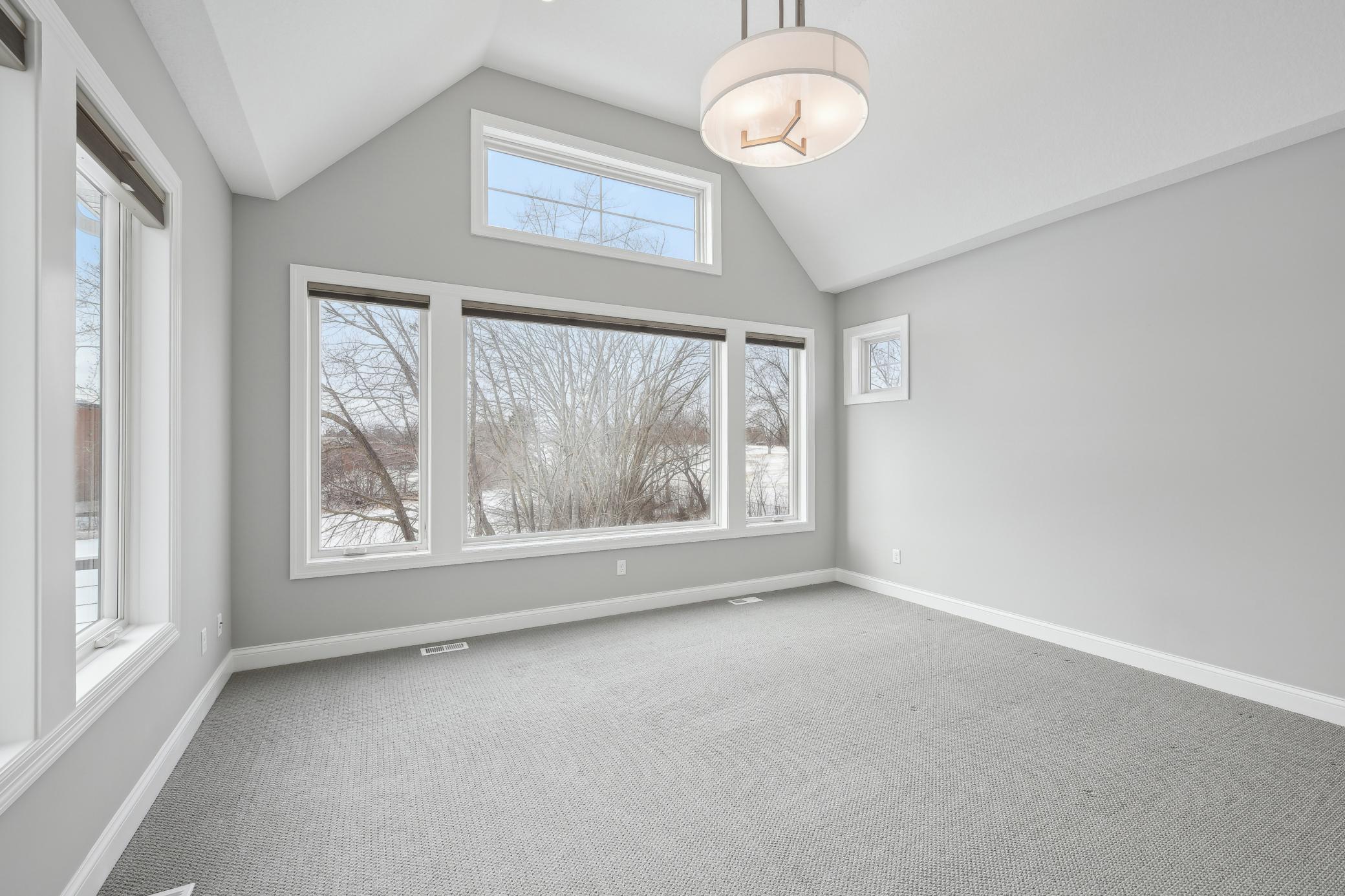 Main level owner's suite