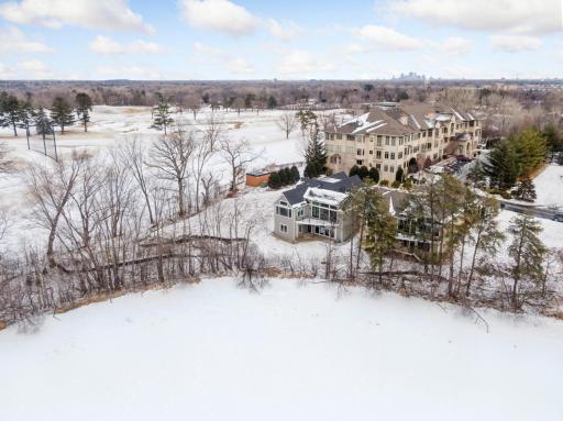 512 Oak Ridge Place, Minnetonka, MN 55305