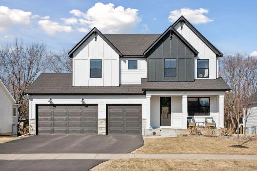 Welcome home to 13921 Teakwood Land N! A stunning Westley Sport model from Hanson Builders.