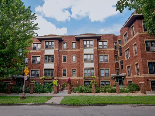 391 Laurel Avenue, 102, Saint Paul, MN 55102