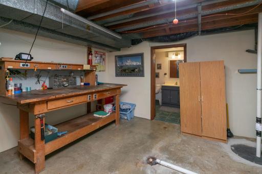 2306 6th Street NW, Austin, MN 55912