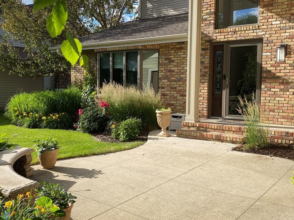 14 - Front Entry.jpg