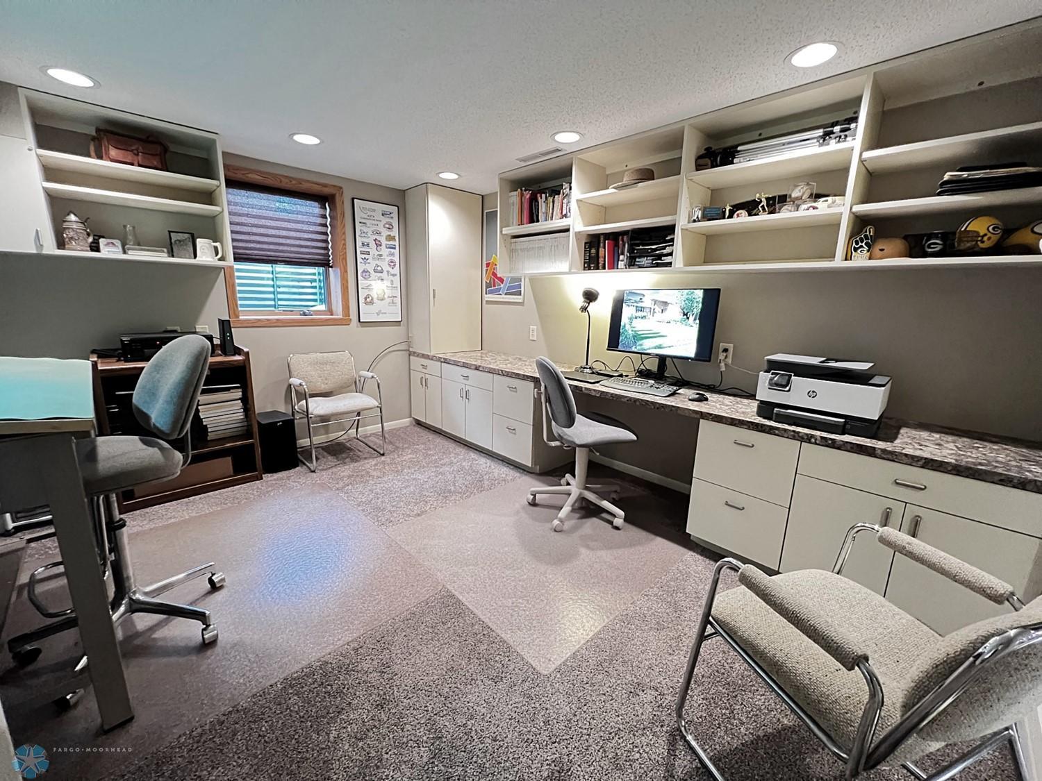 46 - Office 1.jpg