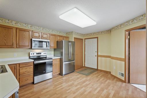 9412 Kimberly Lane N, Maple Grove, MN 55311