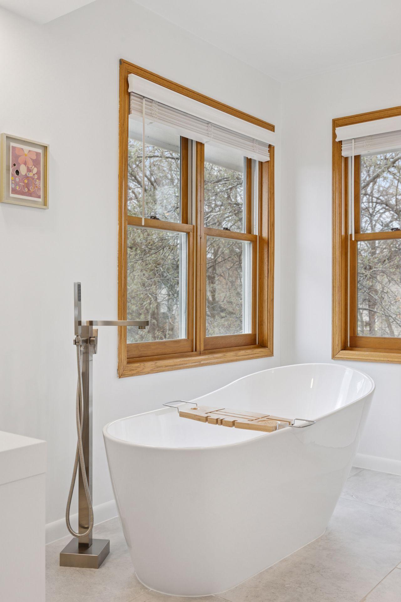 Luxurious Soaking Tub