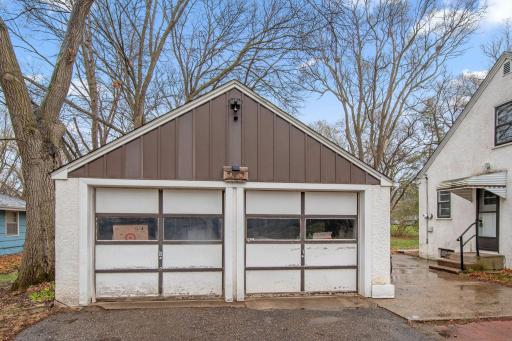 7863 Sunnyside Road, Mounds View, MN 55112