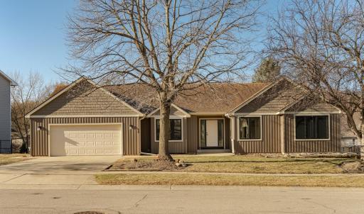 1000 Rocky Creek Drive NE, Rochester, MN 55906
