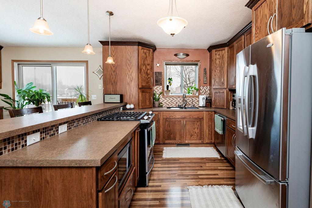 Gorgeous cabinets