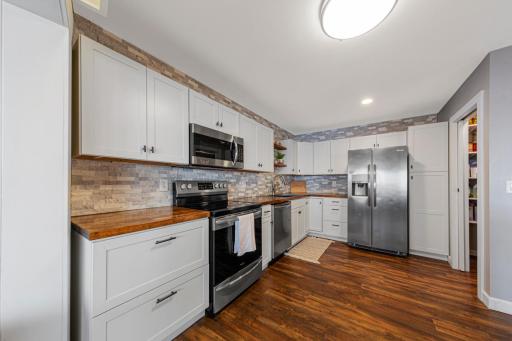 34 Kitchen.jpg