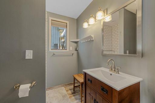 65 Bathroom_lower.jpg