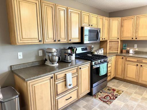 32661 County Road 16, Roseau, MN 56751