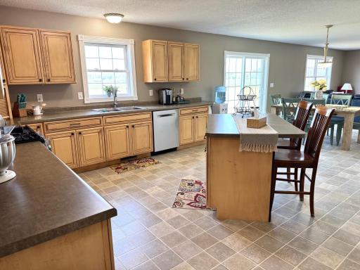 32661 County Road 16, Roseau, MN 56751