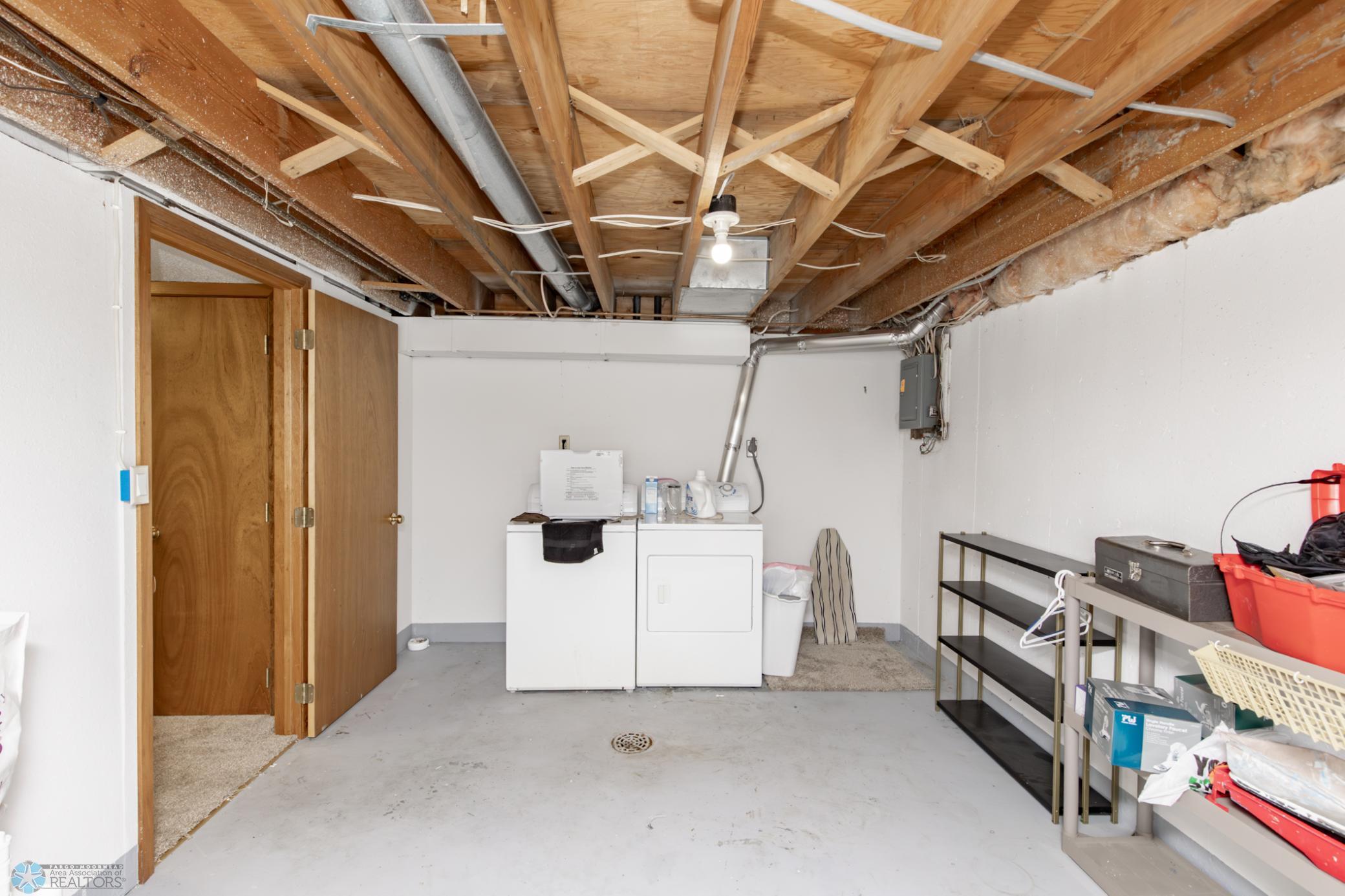 BASEMENT LAUNDRY ROOM