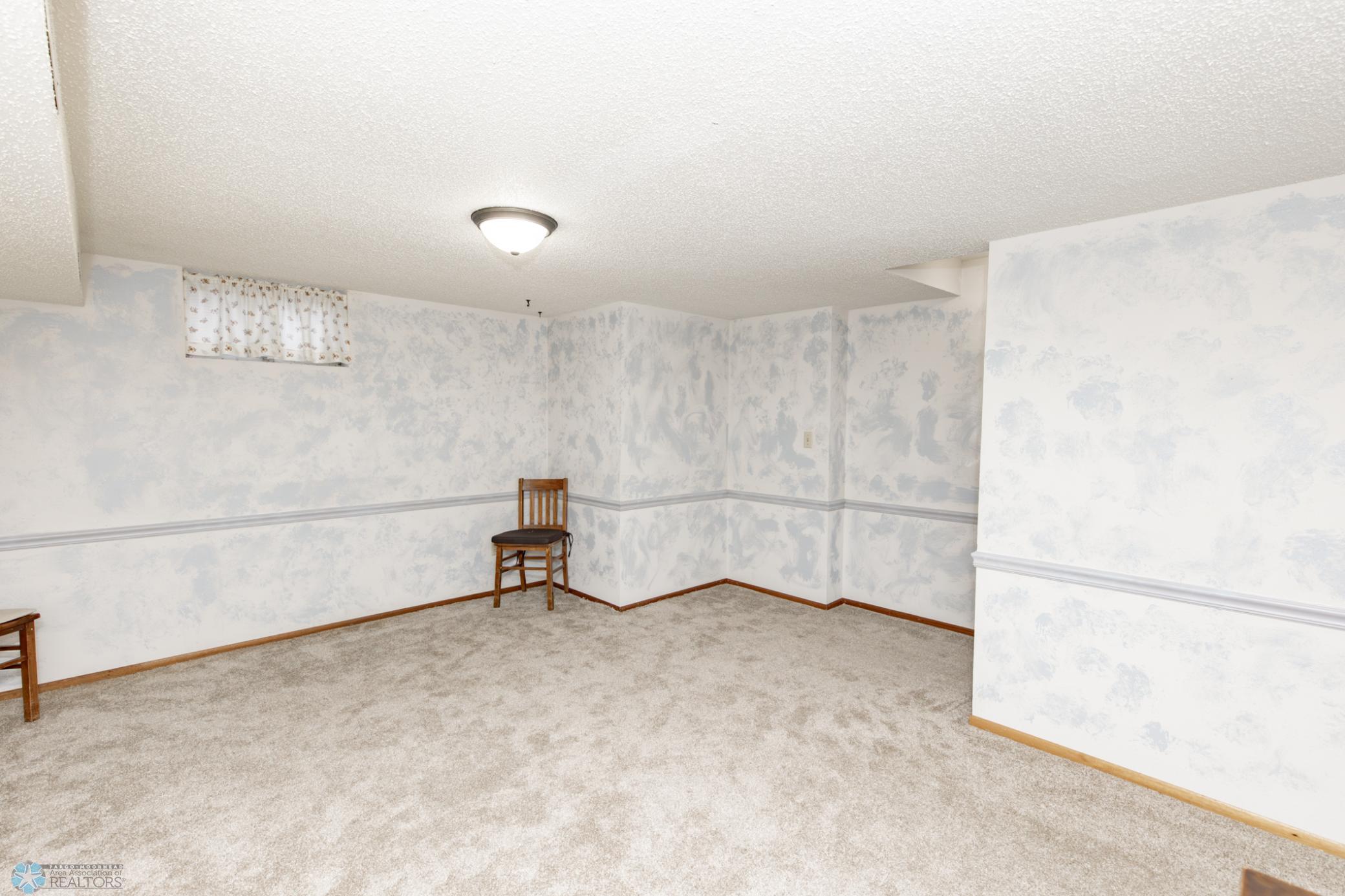 BASEMENT FAMILY ROOM
