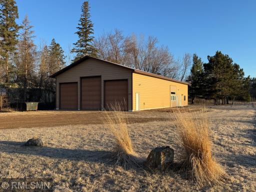 407 1st Street NE, Hinckley, MN 55037