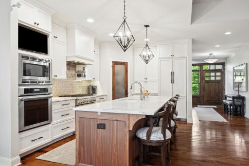 221 Manitoba Avenue, Wayzata, MN 55391