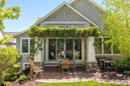 Pillar Homes_221 Manitoba Ave_Exteriors_009.jpg
