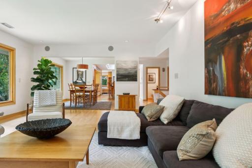 Your guests will move easily from the living room to the formal dining room.