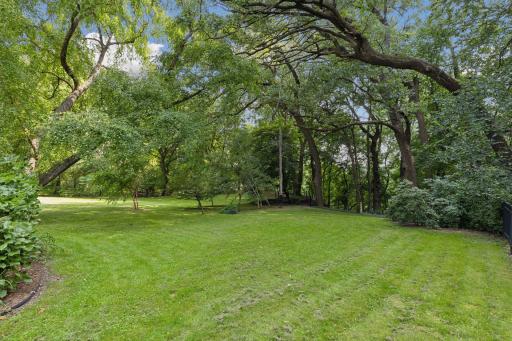 2018 Lower Saint Dennis Road, Saint Paul, MN 55116