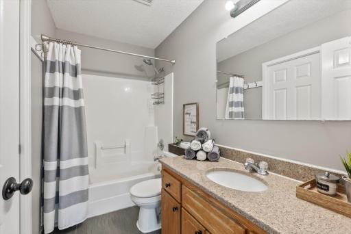 524 Dogwood Street SW, Isanti, MN 55040