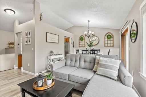 524 Dogwood Street SW, Isanti, MN 55040