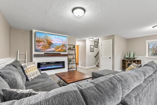 524 Dogwood Street SW, Isanti, MN 55040