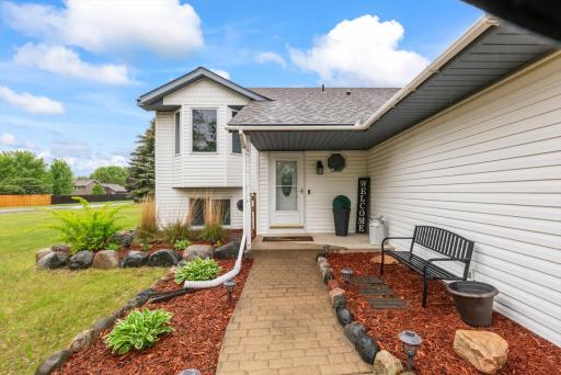 524 Dogwood Street SW, Isanti, MN 55040
