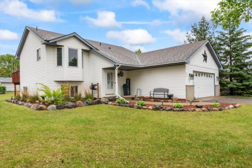 524 Dogwood Street SW, Isanti, MN 55040
