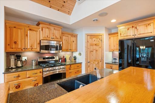 6507 Voyageurs Trail, Aurora, MN 55705