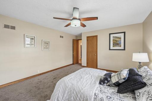 300 Park Lane, South Saint Paul, MN 55075